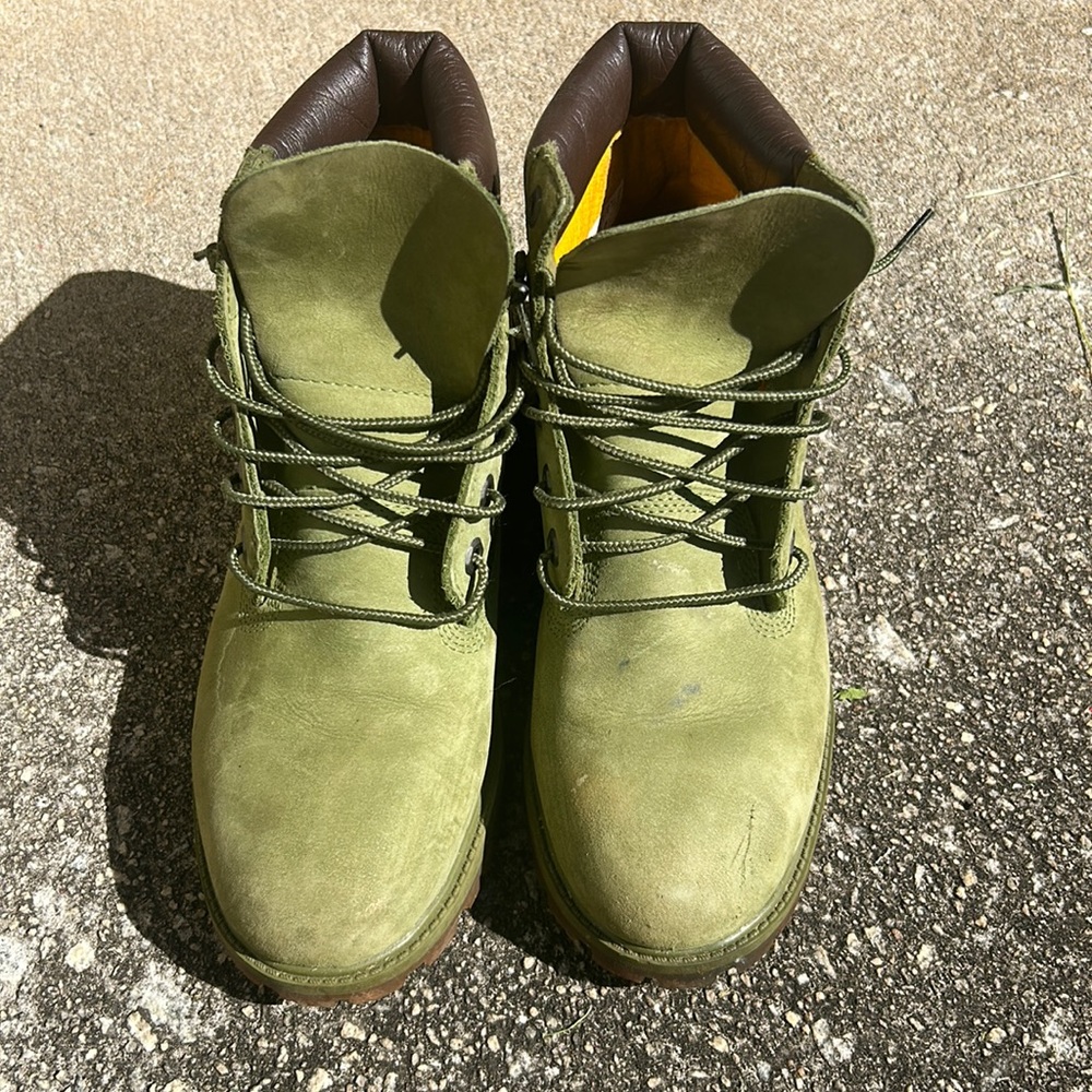 Timberland Boots suede olive green men’s size 7